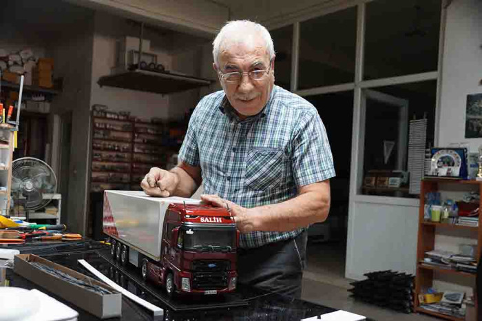 Aydın'da başladı dünyaya yayıldı, maket araçlar yoğun ilgi görüyor