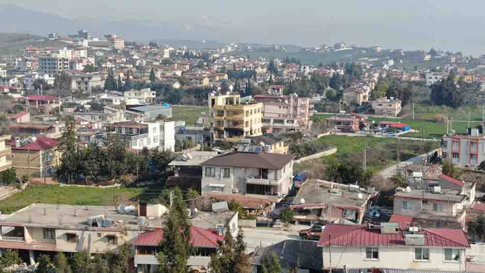 Yerle bir olan Hatay’dan dramatik görüntüler