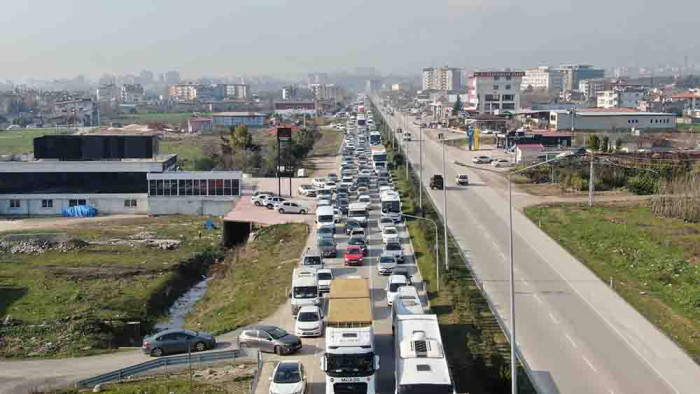 Yerle bir olan Hatay’dan dramatik görüntüler