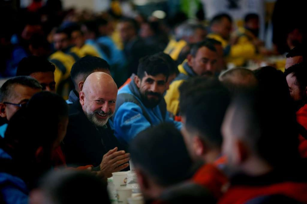 Belediye başkanından dikkat &ccedil;eken 1 Mayıs a&ccedil;ıklaması