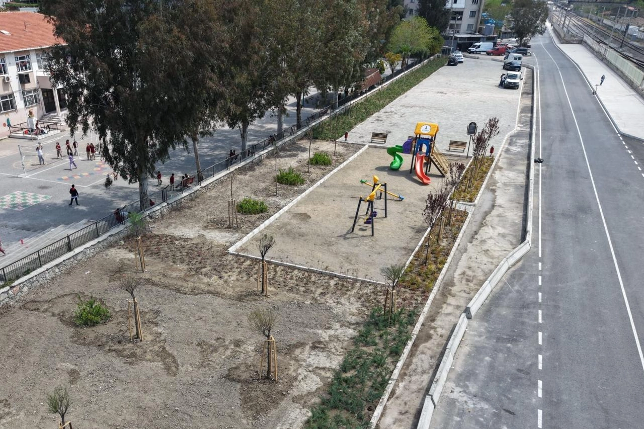 &Uuml;cretsiz otopark hizmete girdi