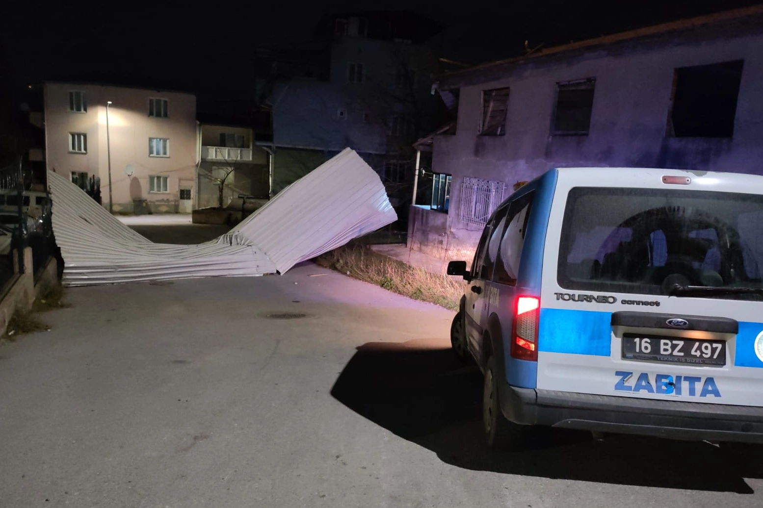 Bursa&rsquo;da lodos alarmı: 242 olaya m&uuml;dahale