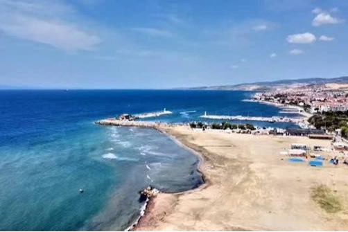 Yağış sonrası deniz uyarısı! Bulanık ve k&ouml;t&uuml; kokulu suda y&uuml;zmeyin