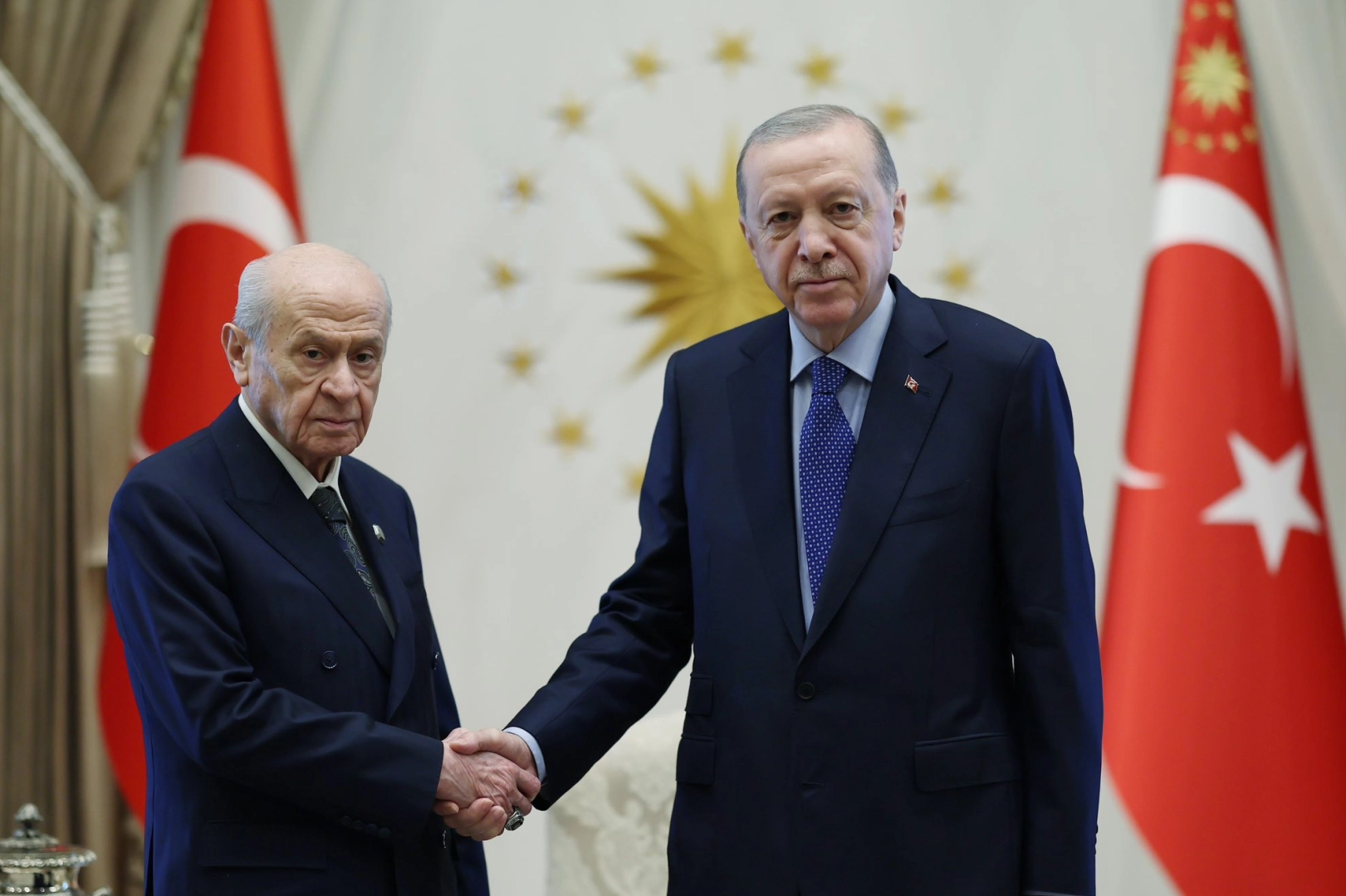 Cumhurbaşkanı Erdoğan, Bah&ccedil;eli'yi K&uuml;lliye'de kabul etti