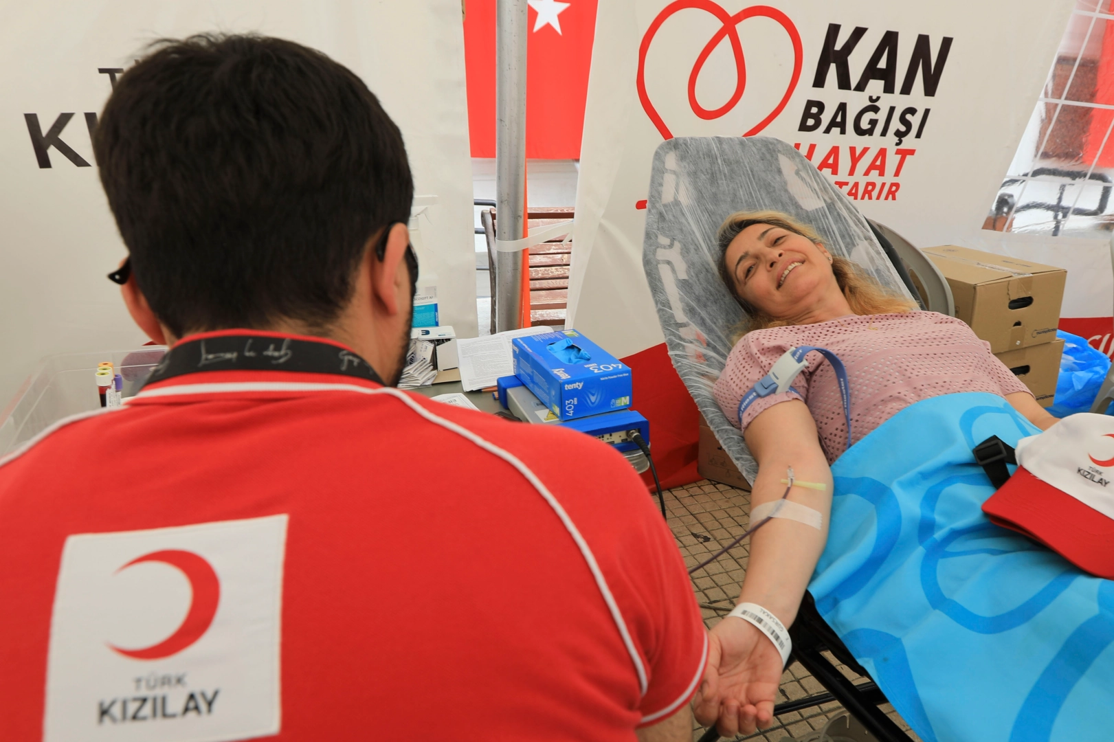Kan bağışıyla her gün 3 hayat kurtuluyor
