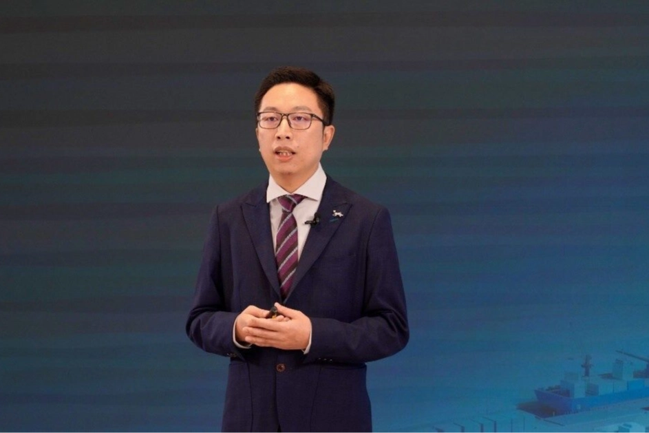 &Ouml;n&uuml;m&uuml;zdeki yolu birlikte şarj ediyoruz... Huawei 2026 yılı şarj ağı sekt&ouml;r&uuml;n&uuml;n en iyi 10 trendini a&ccedil;ıkladı