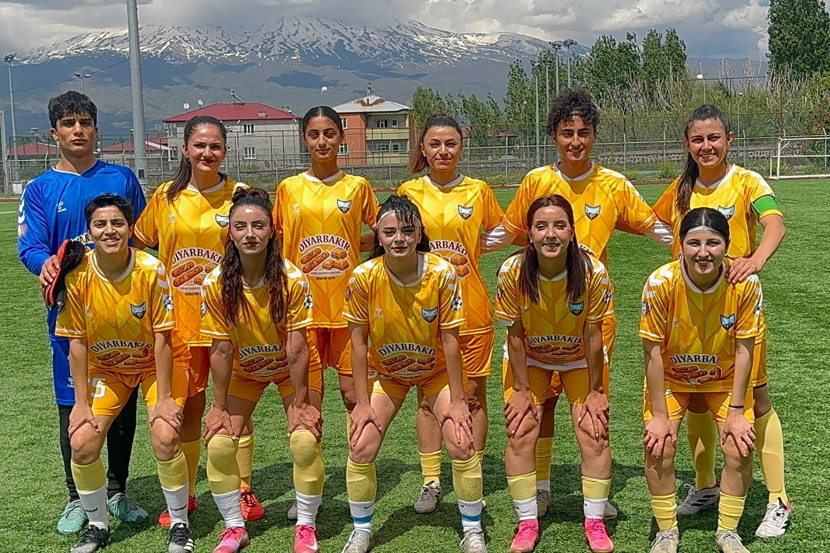 Bayazıtspor Muş&rsquo;ta gol oldu yağdı