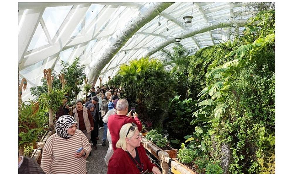 Mevl&acirc;n&acirc; anmaları Sel&ccedil;uklu&rsquo;da turizmi hareketlendirdi