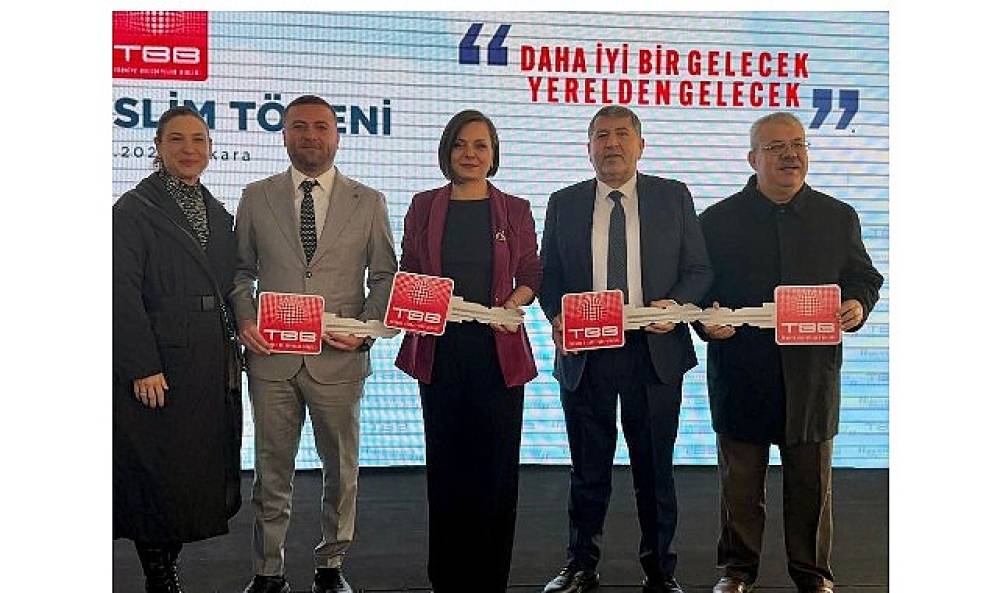 Karabağlar Belediyesi'ne Yeni İş Makinesi Desteği