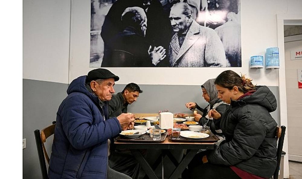 Bornova'da vefa ve dayanışma g&uuml;n&uuml;