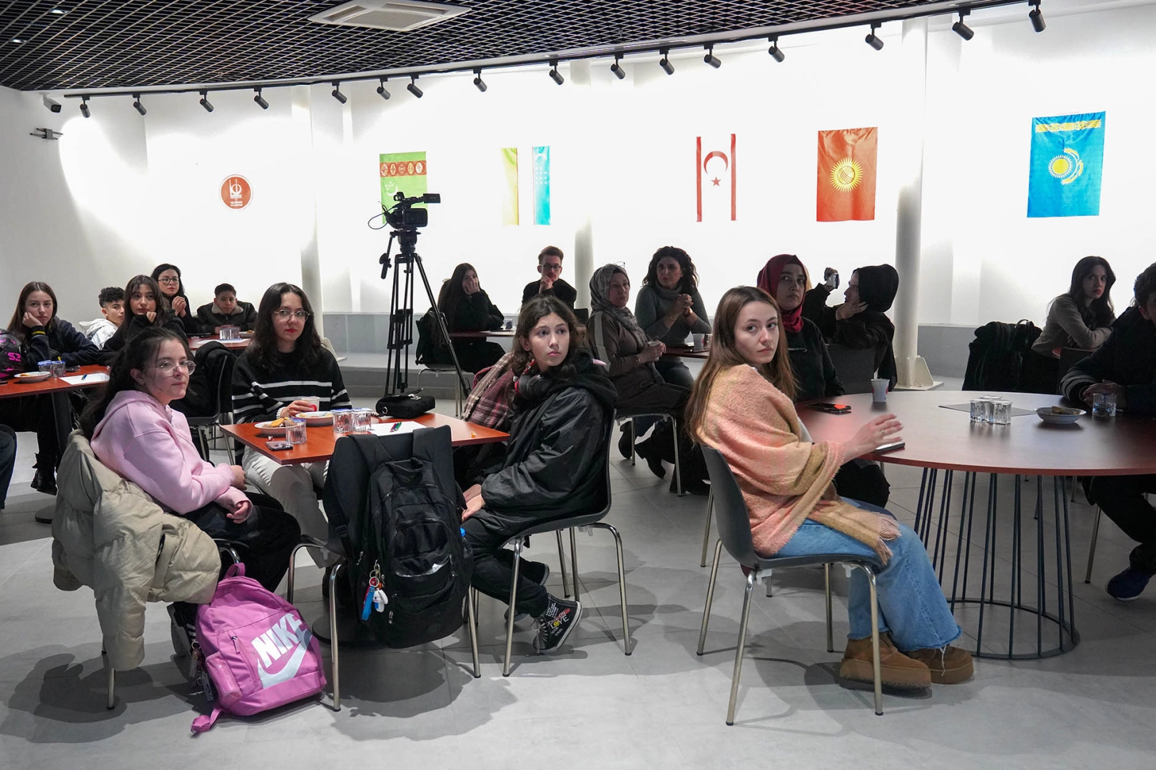 Ankara Ke&ccedil;i&ouml;ren'de gen&ccedil;lere Erasmus+ bilgilendirmesi