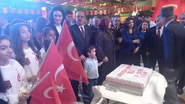 Cumhuriyet Coşkusu Aydın’ı Sardı