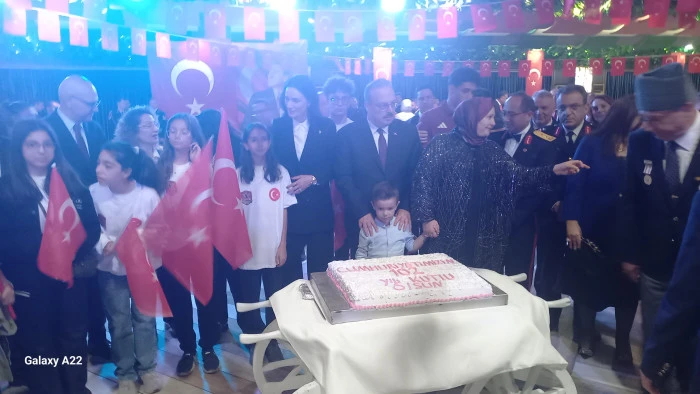 Cumhuriyet Coşkusu Aydın’ı Sardı