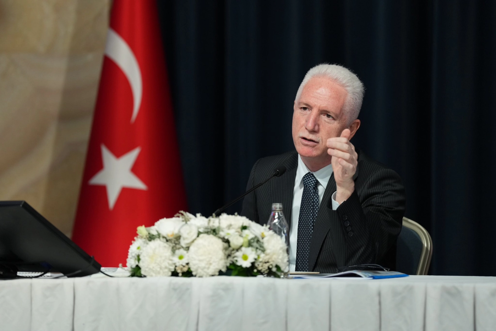 İstanbul'da 2,28 trilyon liralık 1006 proje y&uuml;r&uuml;t&uuml;l&uuml;yor