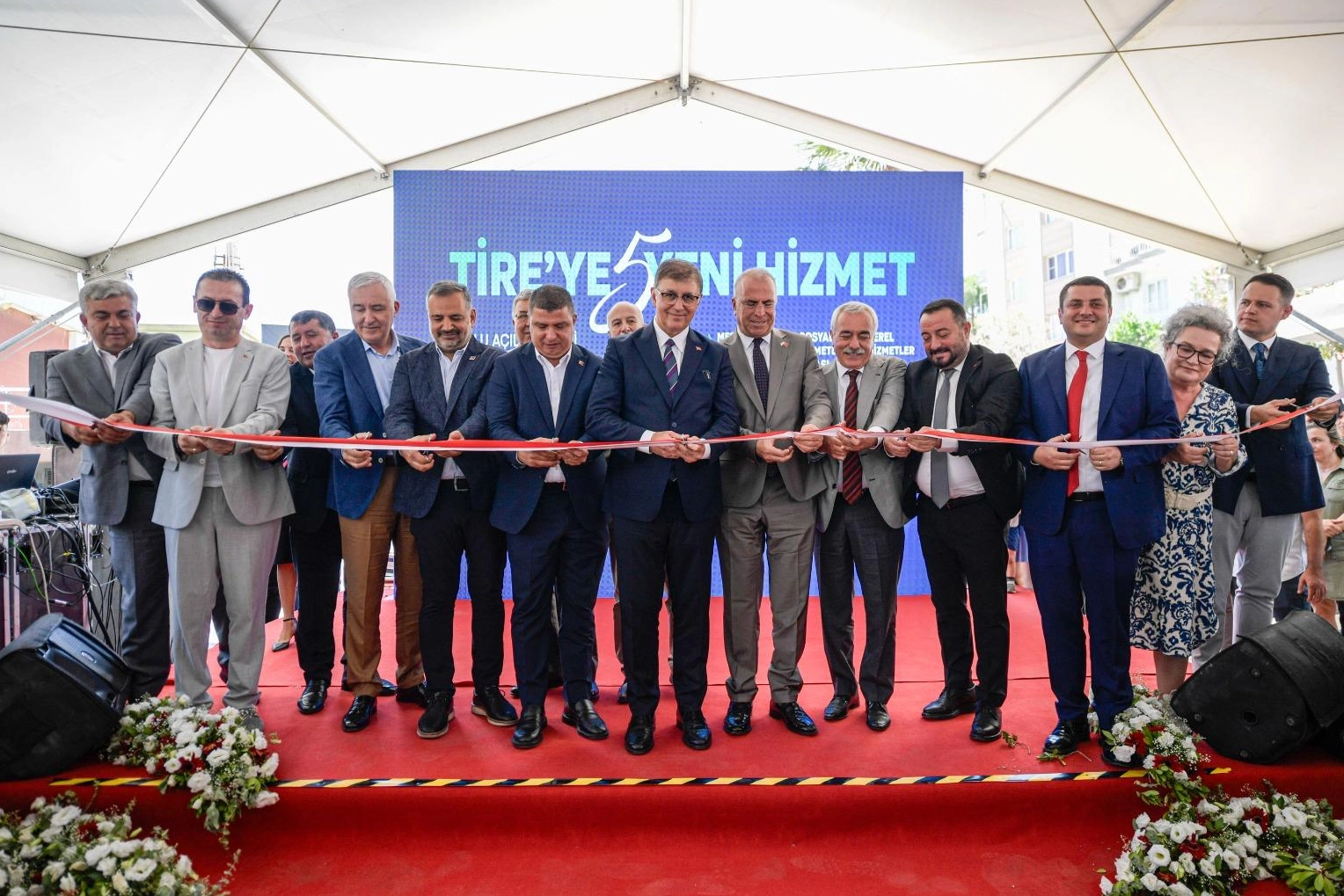 Tire’ye hem doktor hem başkan olarak döndü