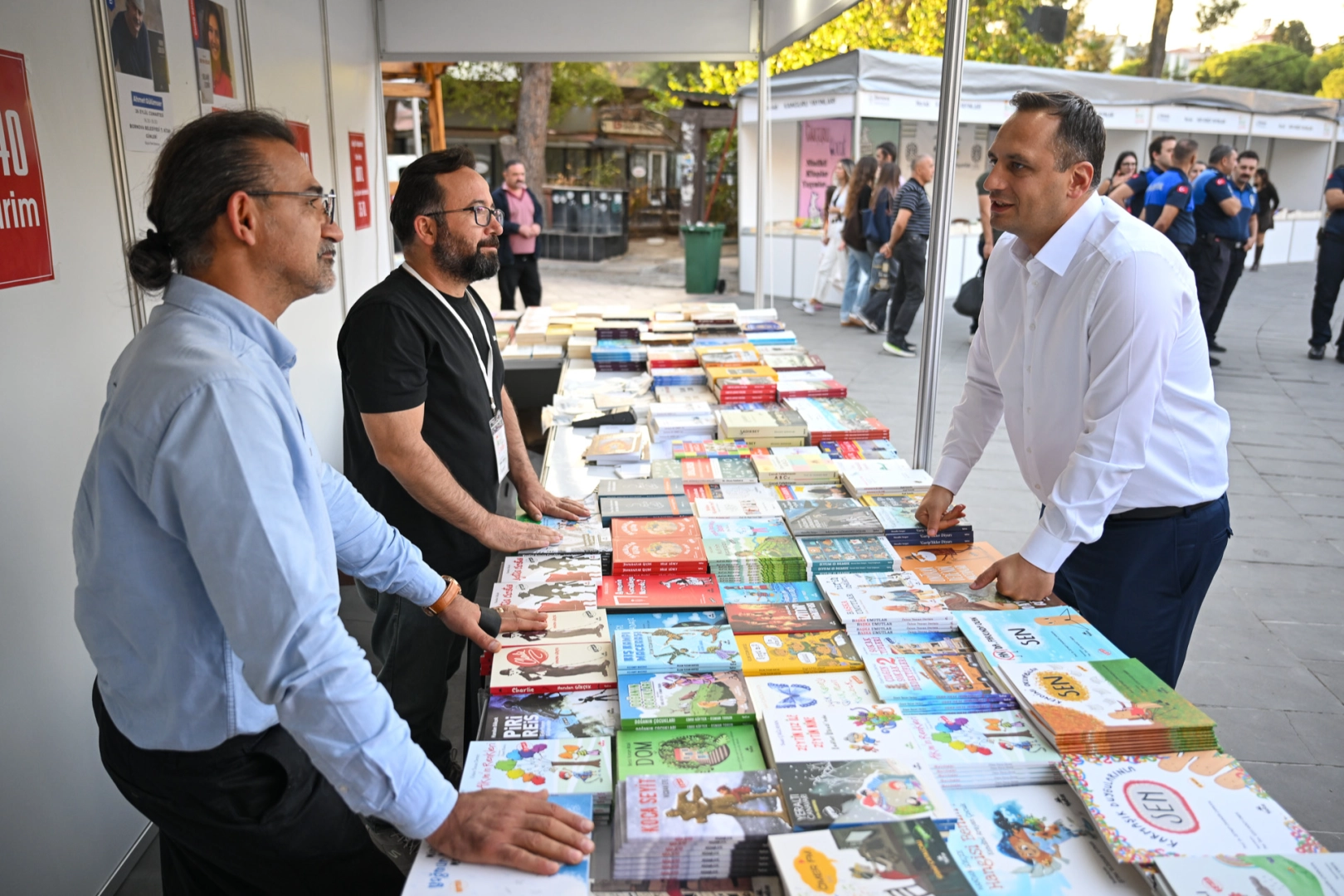 Bornova&rsquo;da edebiyat r&uuml;zgarı