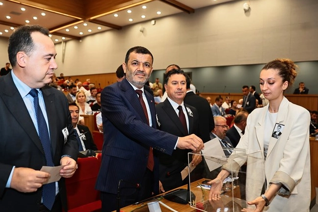 Ferdi Zeyrek’in emanetine sahip çıkıldı: Ege’de birlik mesajı