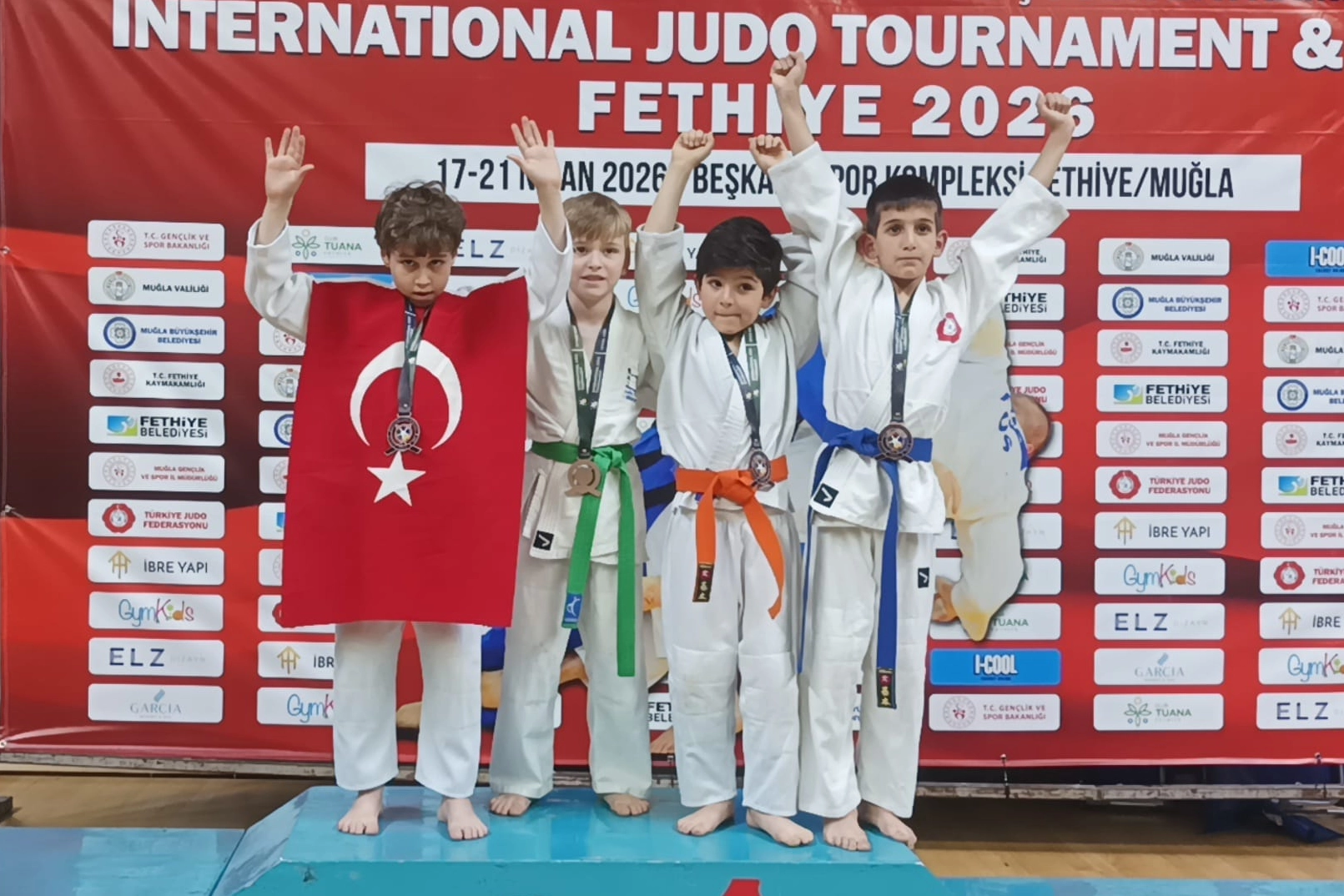 Kağıtspor başarıdan başarıya koşuyor