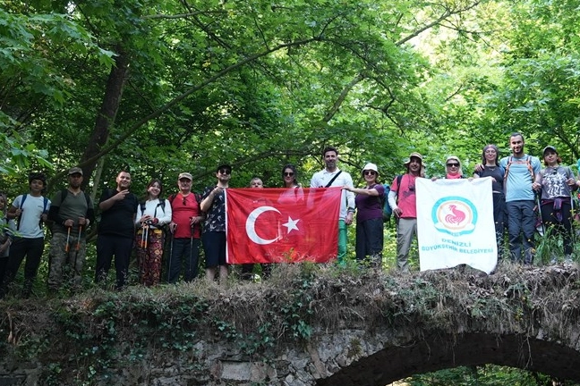 Denizlililer yeşilin içinde huzur buldu