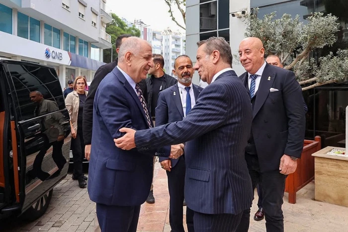 Özdağ: “Çerçioğlu’nun AK Parti’ye geçişi siyasetin doğasına aykırı”