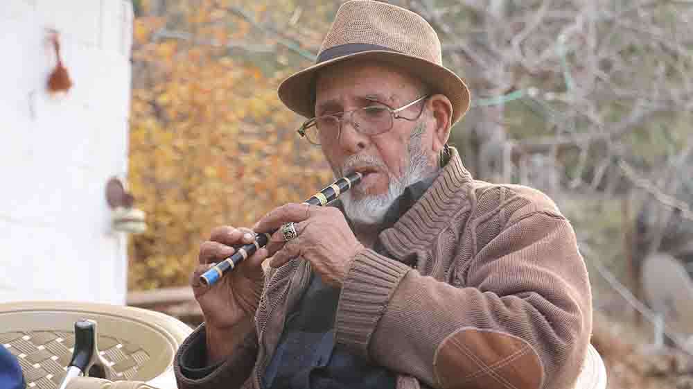 90 yaşındaki usta 82 yıldır kaval, 50 yıldır ise sipsi çalıyor