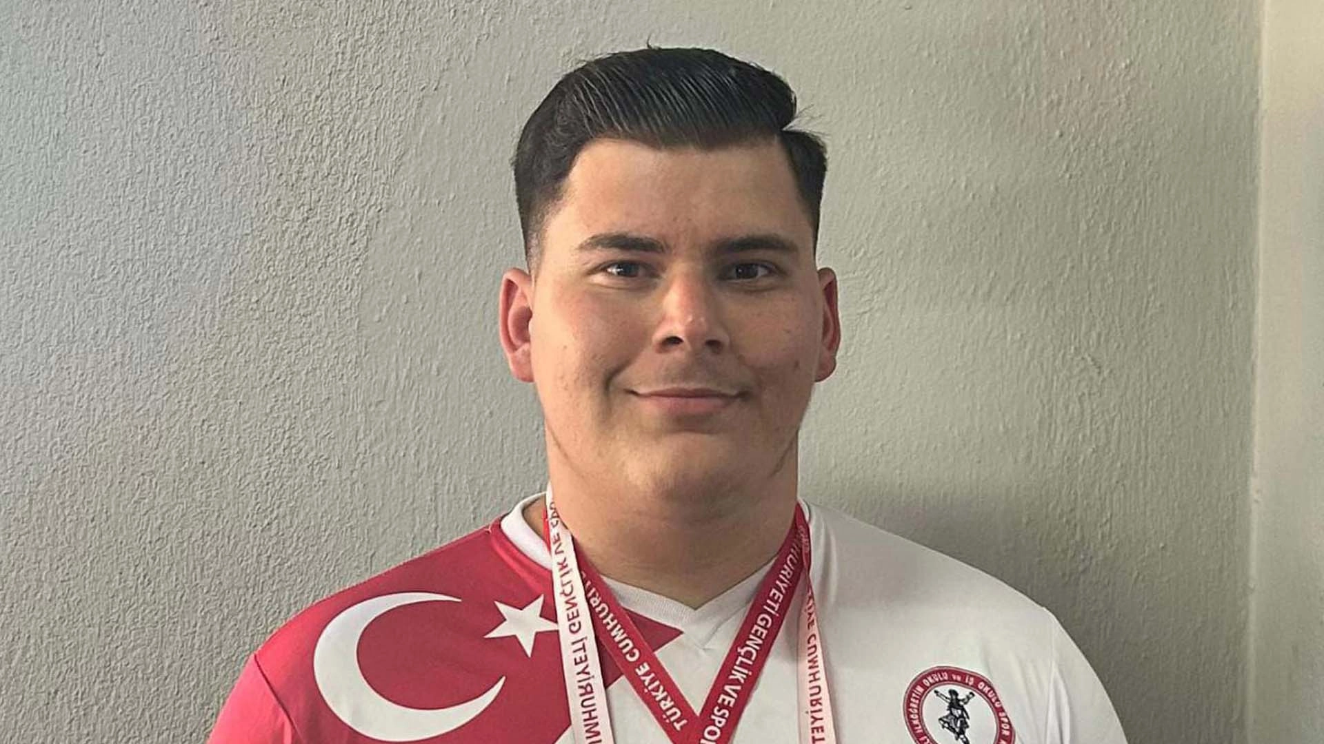 Aydın&rsquo;da gen&ccedil; sporcu Kerem&rsquo;den &ccedil;ifte başarı