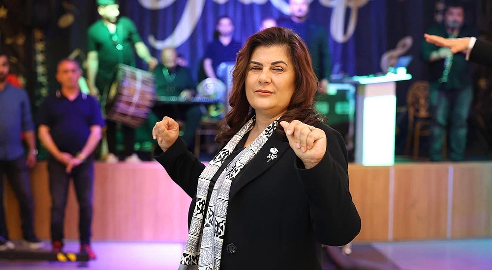 BAŞKAN ÇERÇİOĞLU ZİYARETLERİ HIZLANDIRDI... ZEYBEK OYNADI