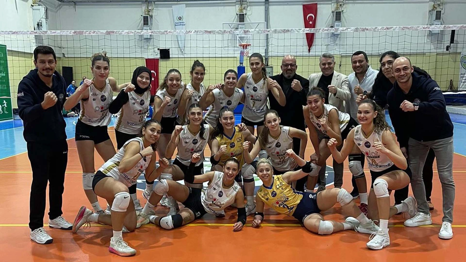 Didim’in güçlü kadınları deplasmanda set vermeden kazandı