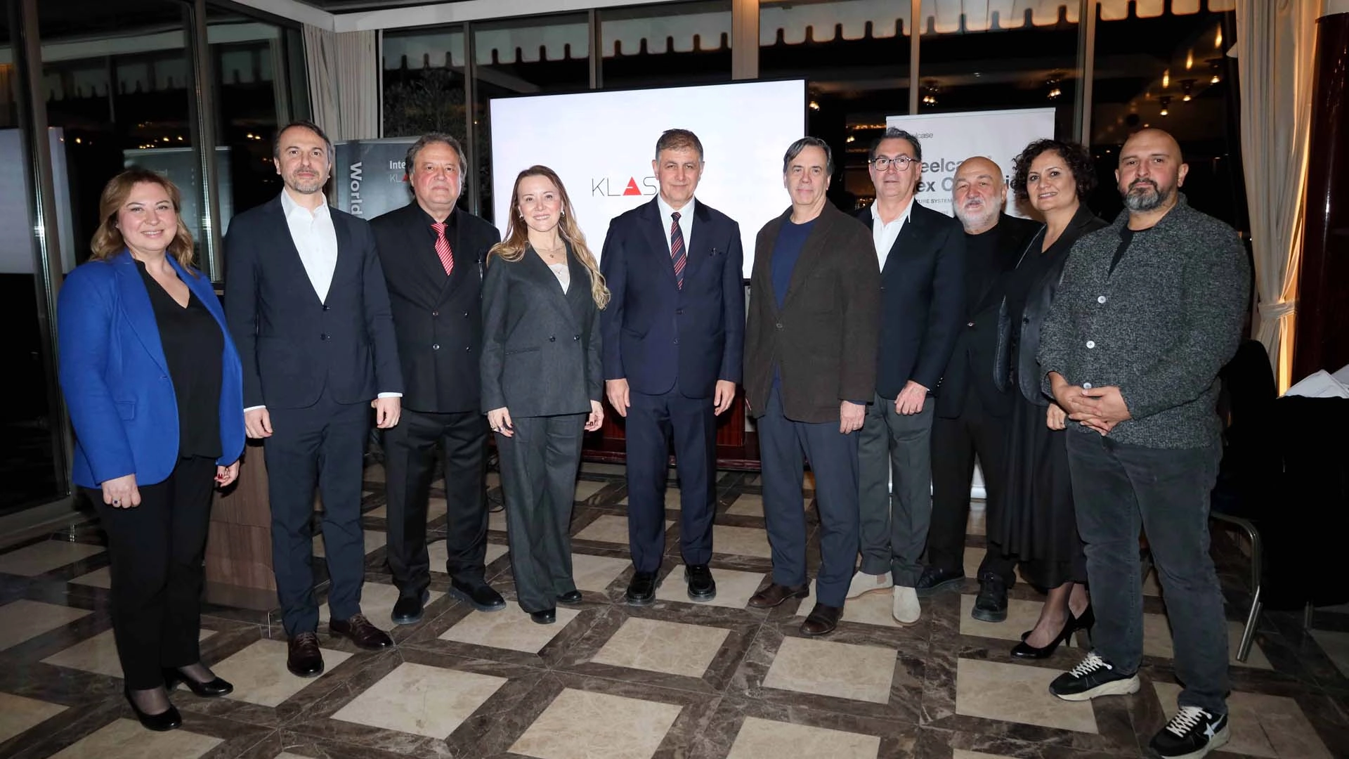 İZMİR&rsquo;DE MİMARLAR TEK Y&Uuml;REK! Tugay&rsquo;dan Opera Binası S&ouml;z&uuml; Geldi