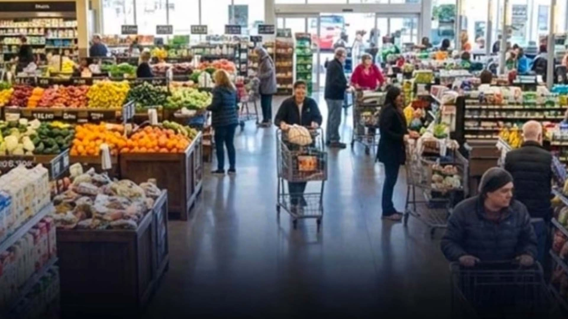 İzmir&rsquo;de Perakende Devrimi! 11 Zincir Market G&uuml;&ccedil;lerini Birleştirdi