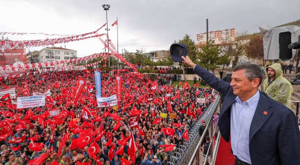 ÖZGÜR ÖZEL'DEN YOZGAT ÇIKARTMASI: BU BİR CUNTA REJİMİDİR, BEŞTEPE KARARGAHTIR!