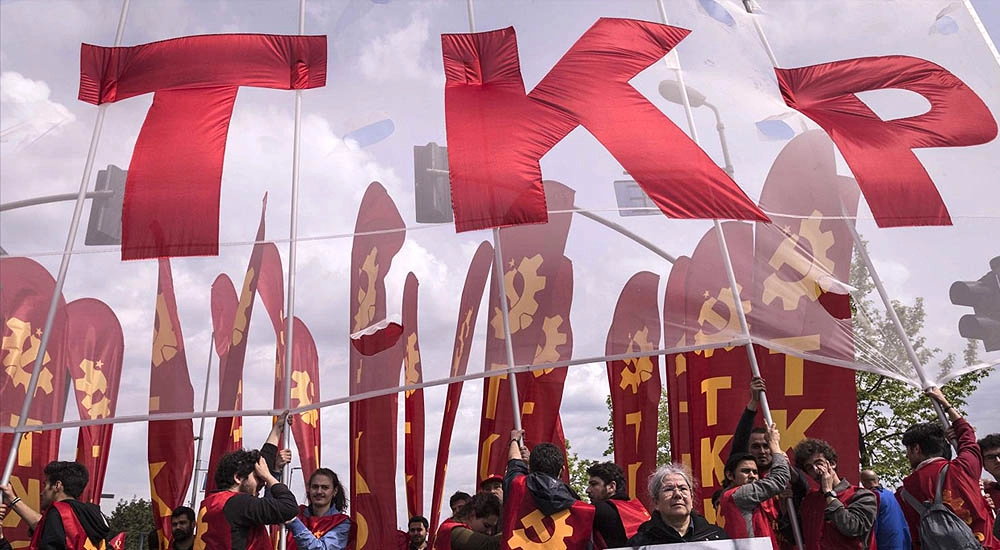 PATRONA VE ZORBAYA DİZ ÇÖKMÜYOR, HERKESİ 1 MAYIS'A ÇAĞIRIYORUZ!