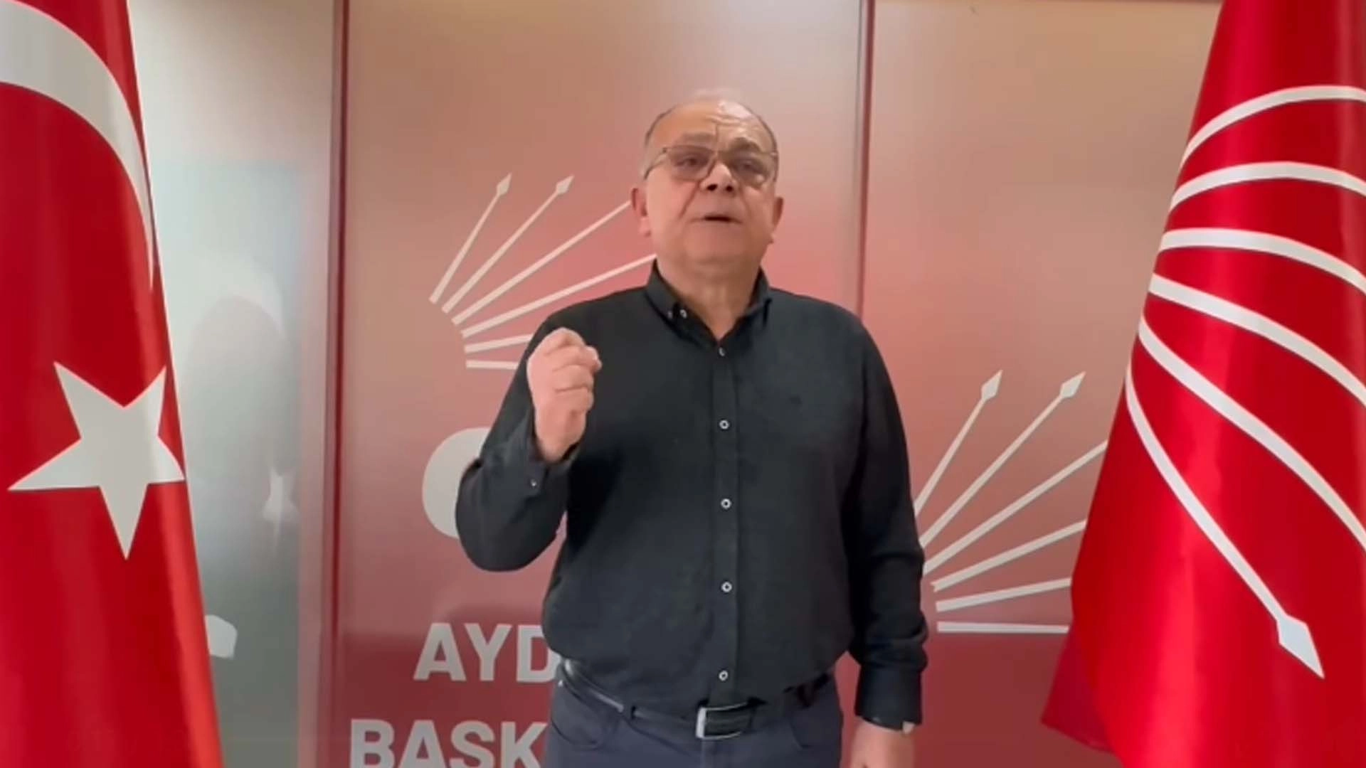 Saat&ccedil;ı&rsquo;dan AK Parti&rsquo;ye Sert &Ccedil;ıkış: Hadsizler, saygısızlar, k&uuml;stahlar!...