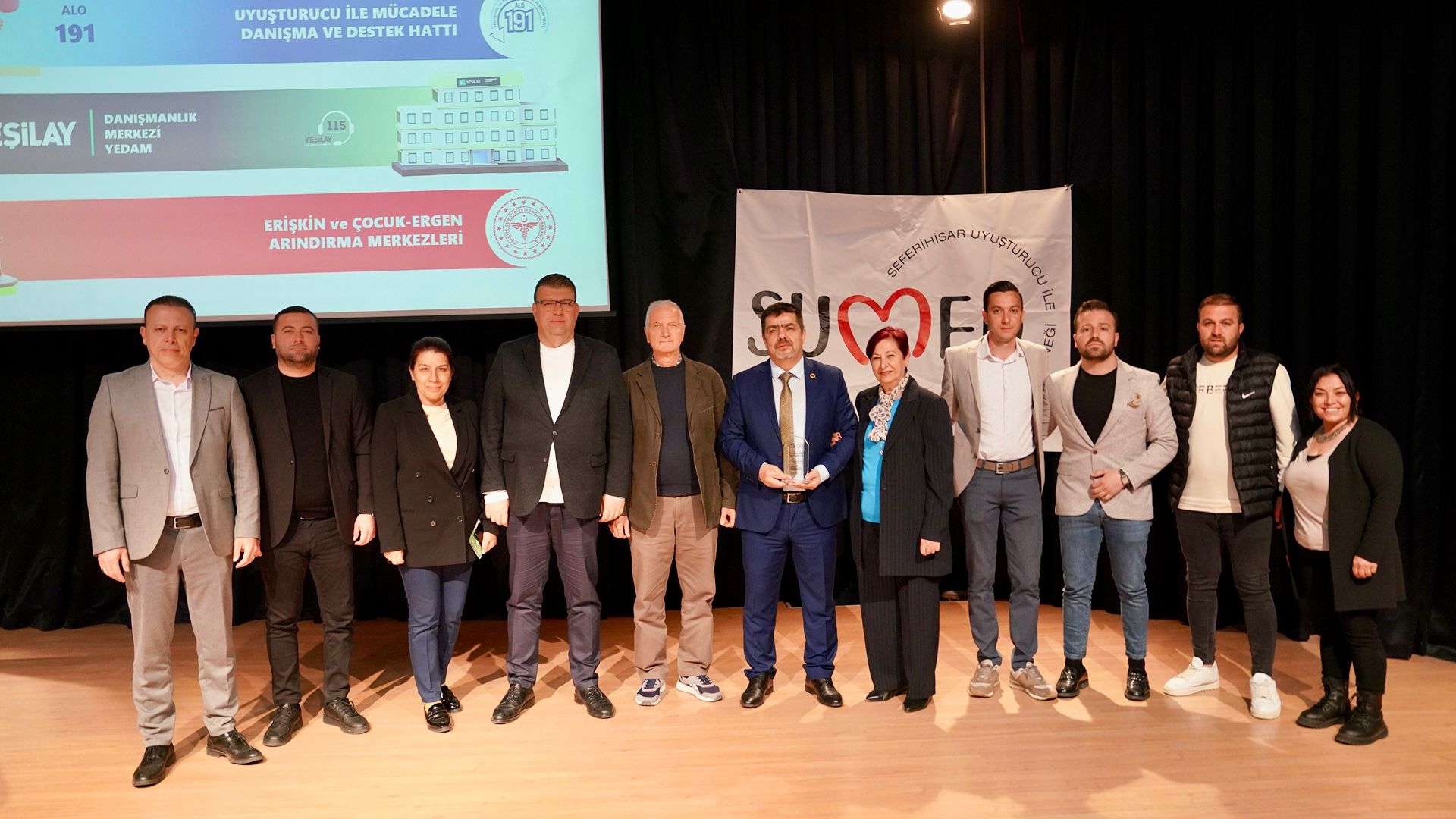 Seferihisar’da “Narkotik Anne” eğitimi