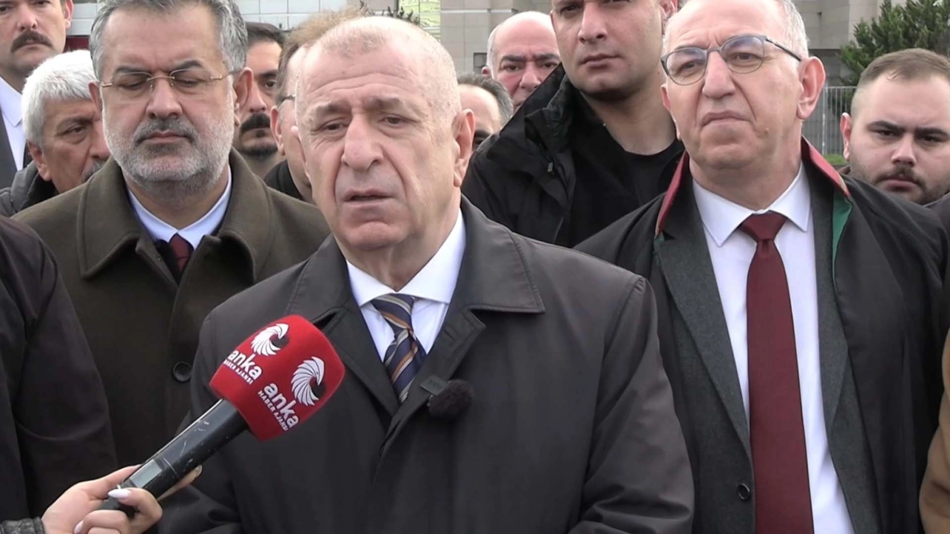 &Uuml;mit &Ouml;zdağ'ın Cumhurbaşkanı'na hakaret davası beraat