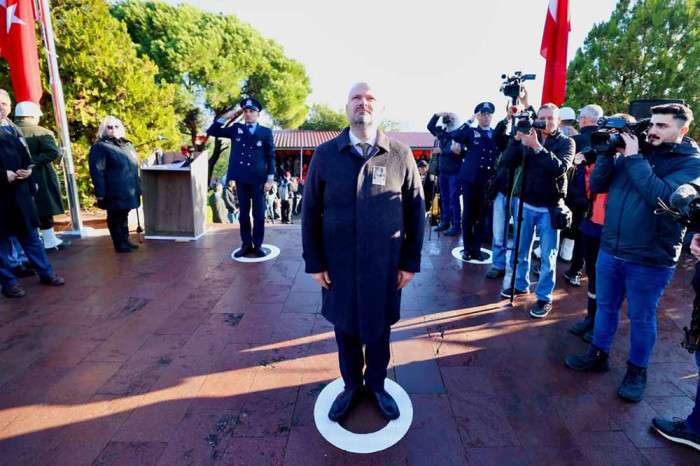 “Cumhuriyetimiz kahramanlarımız sayesinde 100 yaşında”