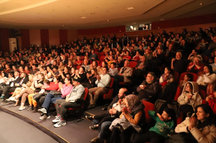 Aydın'da "Sanat Yok" demek, gerçeğe at gözlüğüye bakmaktır!