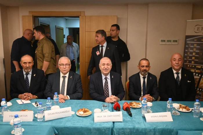 Özdağ: “Çerçioğlu’nun AK Parti’ye geçişi siyasetin doğasına aykırı”