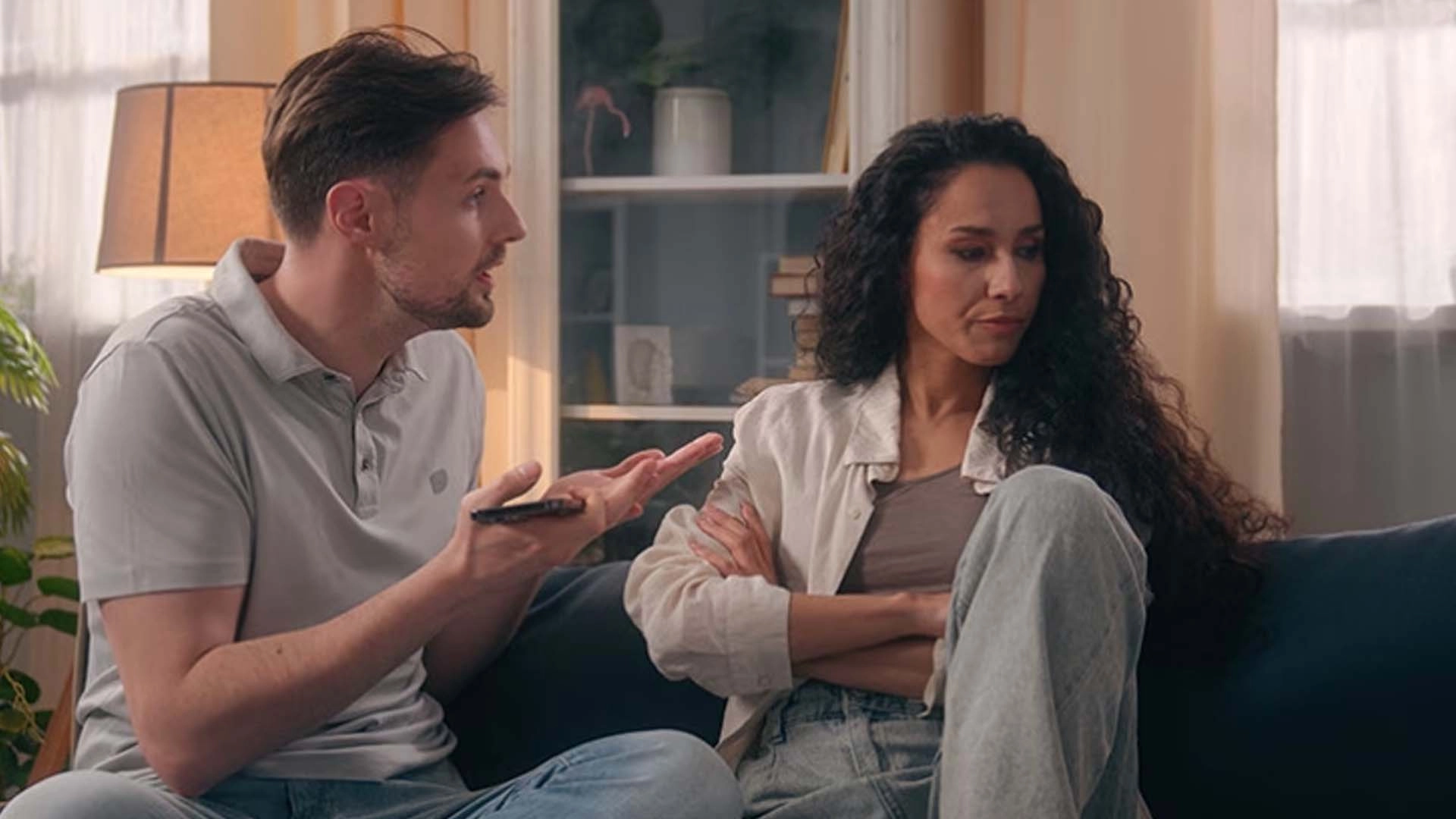 Yargıtay’dan emsal hüküm: Karşı cinse fotoğraf beğenmek artık boşanma nedeni